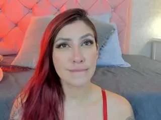 ginger-violetta on CamSoda 