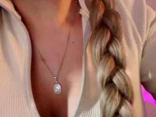 giorginasun on CamSoda 