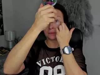 glamhelen on CamSoda 