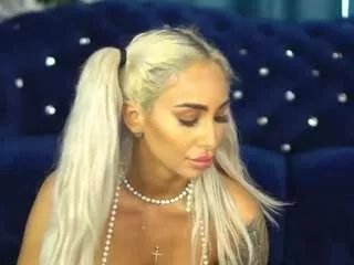 Offline goldenamberx on CamSoda