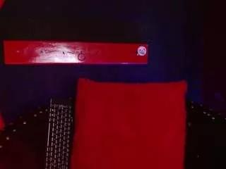 hairyvaleri on CamSoda 