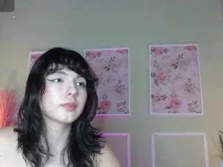 hairyvaleri on CamSoda 