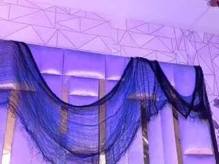 Freechat hannacollins01 on CamSoda