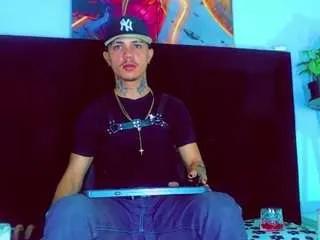 Freechat hannilest on CamSoda