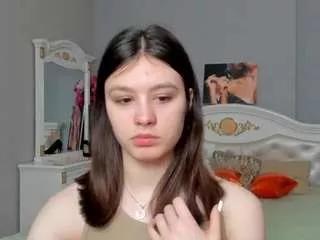 harisma on CamSoda 