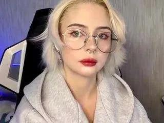 Freechat hedwigwintjen on CamSoda