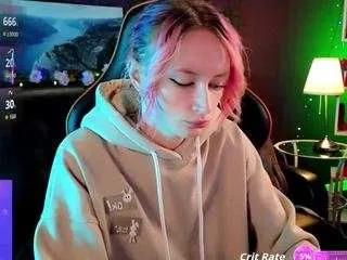 Freechat helen-carter on CamSoda