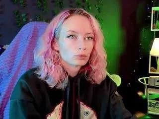 Freechat helen-carter on CamSoda