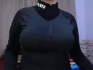 Offline honeypussybiz on CamSoda