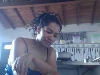 hornyebony-x on CamSoda 