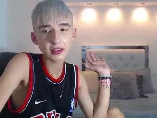 hot-starboy on CamSoda 