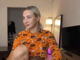 Offline hotsweetbb on CamSoda