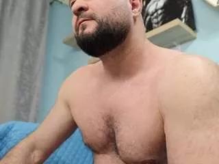 hugearms on CamSoda 