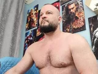 hugearms on CamSoda 