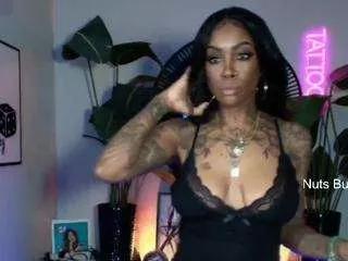 iamtattedqueen on CamSoda 