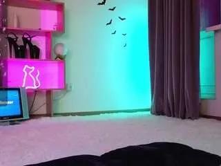 Freechat inchcaser on CamSoda