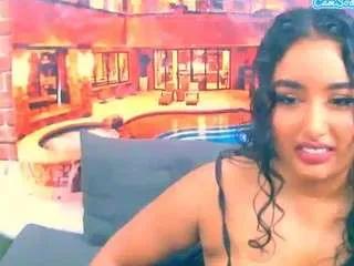 Freechat indianangel4u2luv on CamSoda