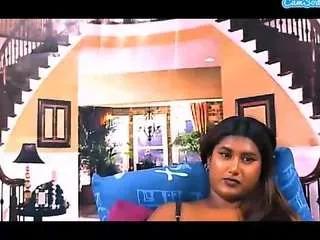 indianchocolatepie on CamSoda 