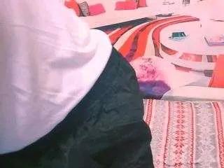 Freechat indianthuggin on CamSoda