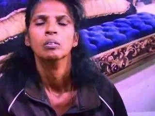 indianva on CamSoda 