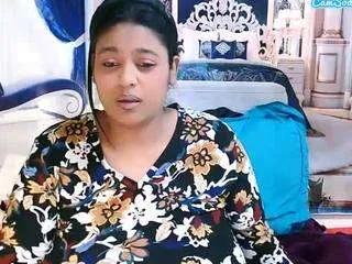 Freechat indianyummy on CamSoda