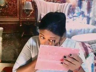 Freechat indianyummy on CamSoda