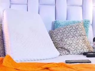 Freechat irisross on CamSoda