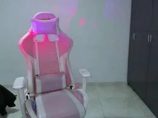 Freechat isa-diamond on CamSoda