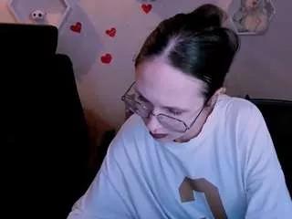 isa-luxury on CamSoda 