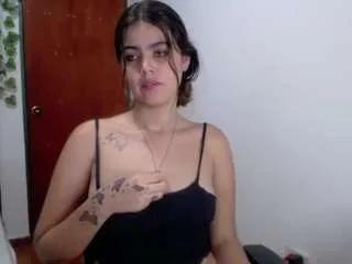 Offline isa06 on CamSoda