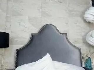 Offline isa06 on CamSoda