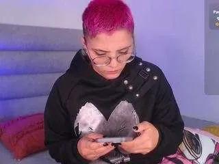 Offline isabellamout on CamSoda