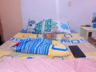isabelle-adjanii on CamSoda 