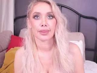 isadoradunkan on CamSoda 