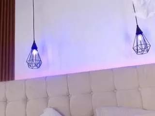 jade-ass on CamSoda 