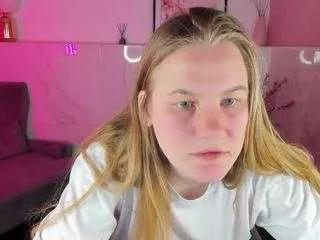 jadesoft on CamSoda 