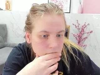 jadesoft on CamSoda 