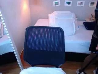 jakie-lena on CamSoda 