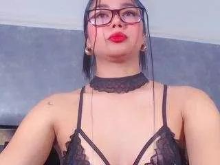 jasminemore on CamSoda 