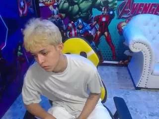 jisus-cat on CamSoda 