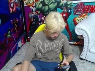 jisus-cat on CamSoda 