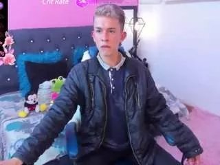 Offline juaan-dii on CamSoda