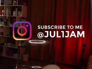 juli-jam on CamSoda 