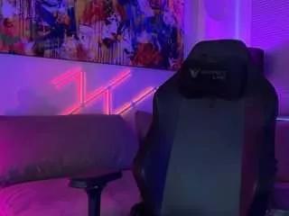 kanary on CamSoda 