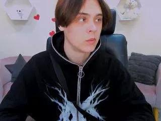 karl-mans on CamSoda 