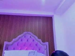 Freechat karliee-klosss on CamSoda