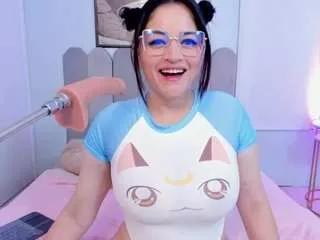 karol-page on CamSoda 