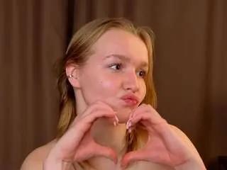 Freechat kathierhinebolt on CamSoda