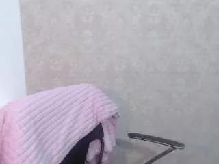 kendra-mamba on CamSoda 