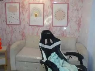 Freechat kilye-ch on CamSoda